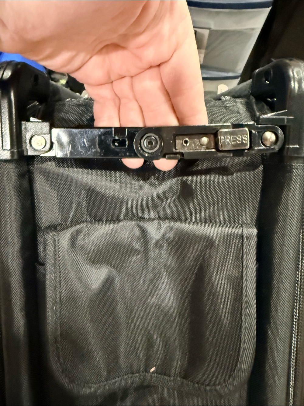 Tutto brand, sewing machine travel case. Never used retails 399 carry on size - Picture 16 of 16